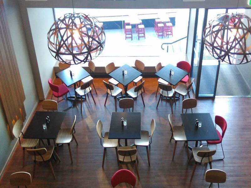 Altitude On Montville Exteriör bild The interior of a typical café
